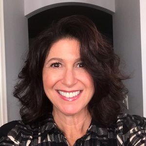 Meet your Posher, Randi